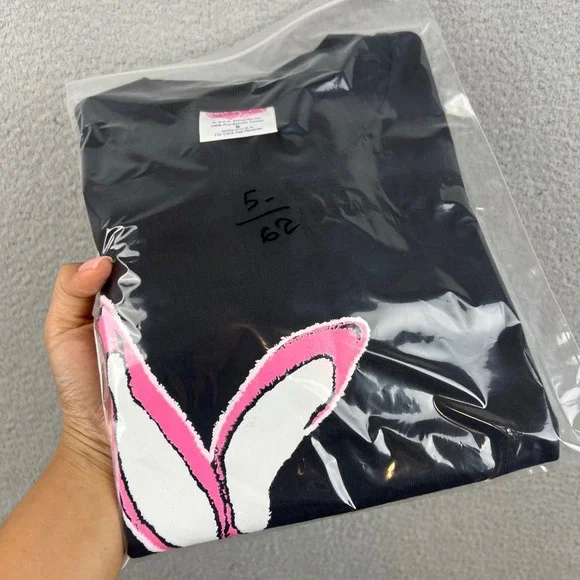 Vintage 1991 Energizer Bunny T Shirt Mens Small Black Single Stitch Made in USA - Picture 9 of 9